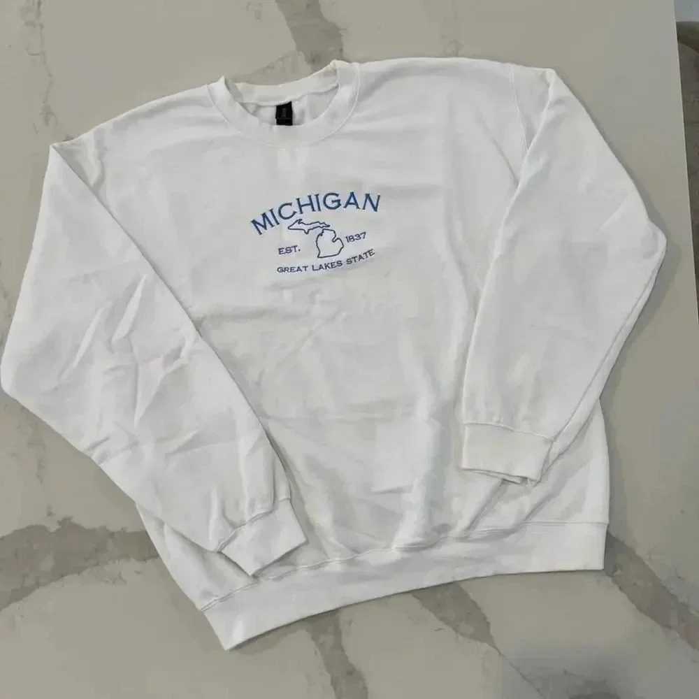 Michigan Great Lakes State Pullover Crewneck White Sweatshirt Gildan Adult Large - Picture 1 of 5